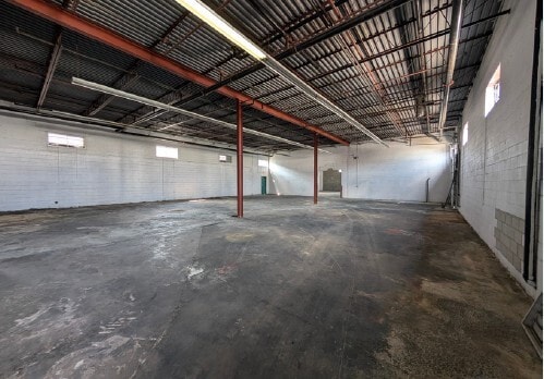 More Photos Of 200 Norelco Dr, Toronto Manufacturing For Sale
