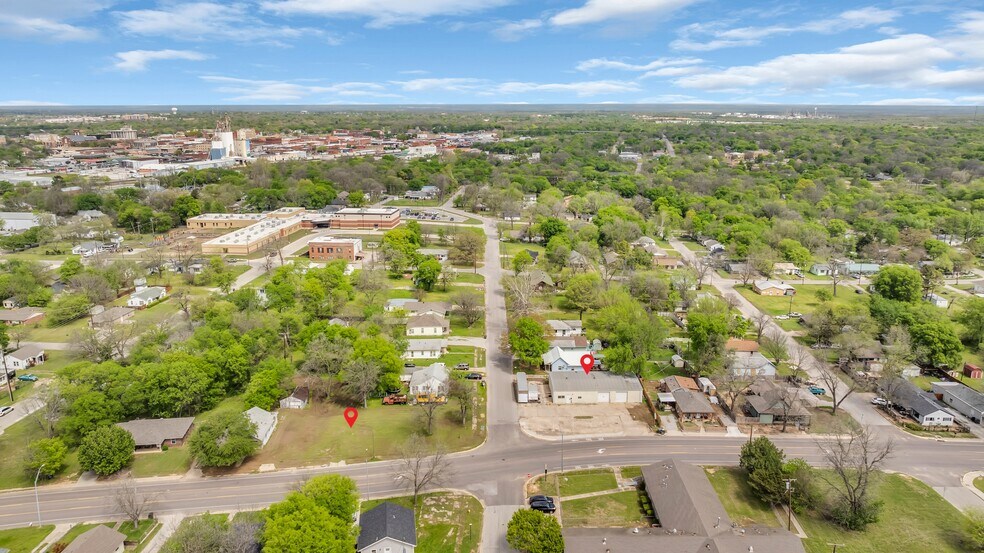 More Photos Of 603 Lake Murray Dr E, Ardmore Flex For Sale