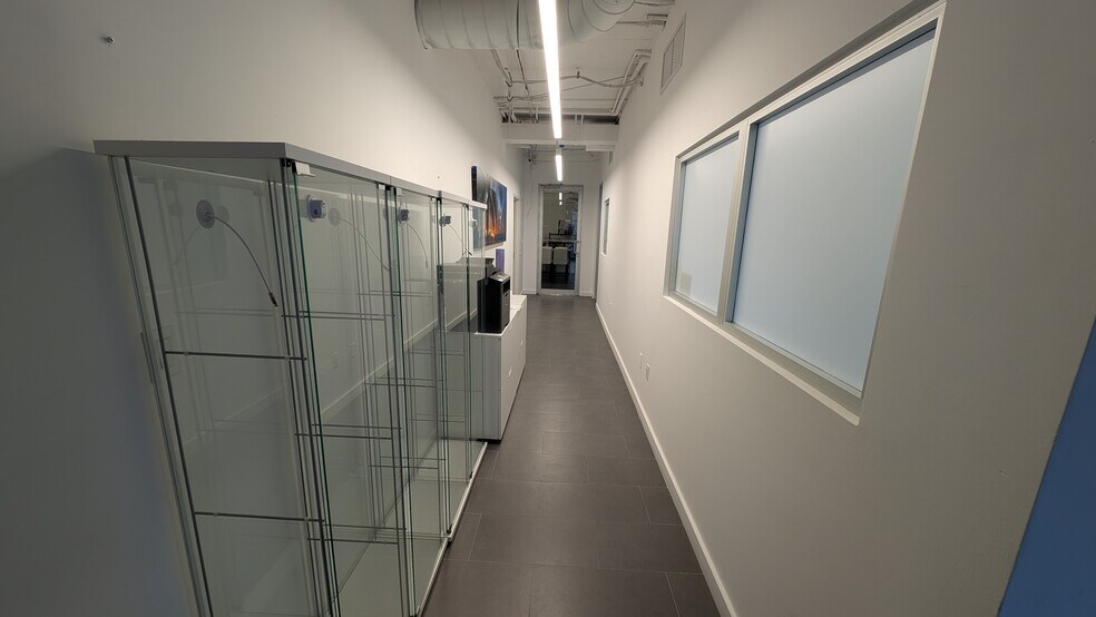 More Photos Of 3050 Biscayne Blvd, Miami Office For Lease