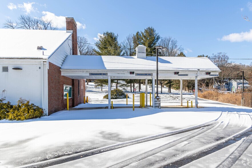 More Photos Of 100 Powerville Rd, Boonton Township Bank For Sale