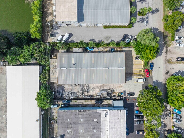 More Photos Of 1133 53rd Ct N, Mangonia Park Warehouse For Sale
