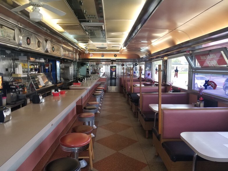 Primary Photo Of 805 Rockdale Ave, New Bedford Restaurant For Sale