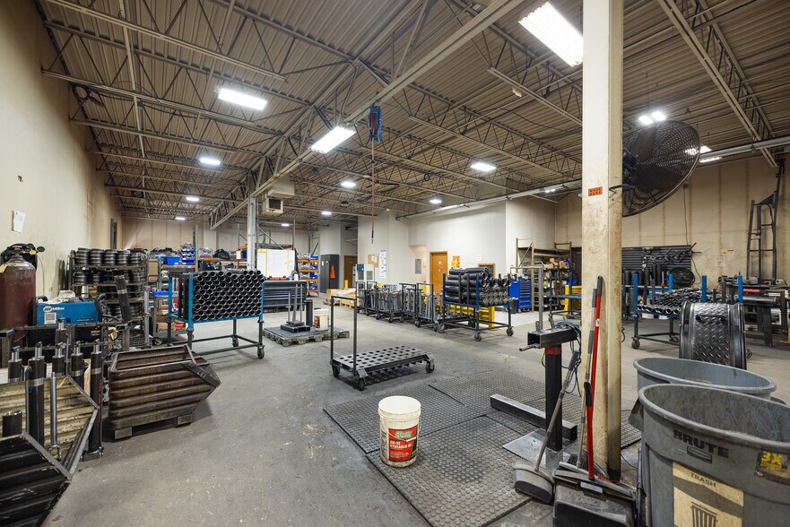 More Photos Of 12401 Washburn Ave S, Burnsville Light Manufacturing For Sale