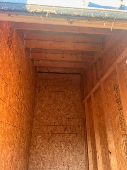 More Photos Of 413 415 417 419 Hackberry St, Paoli General Retail For Sale