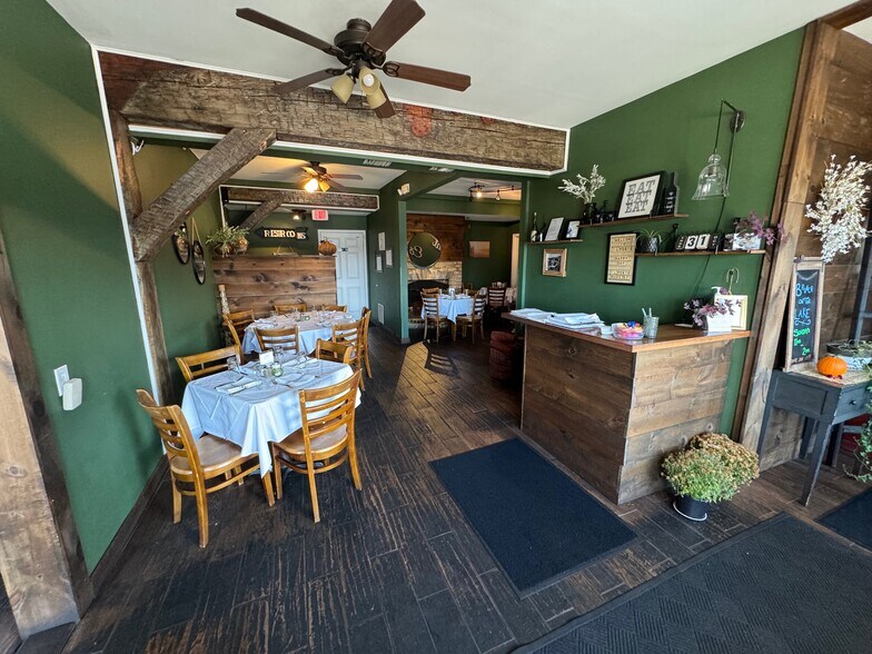 More Photos Of 7 Boardwalk, Sparta Restaurant For Sale