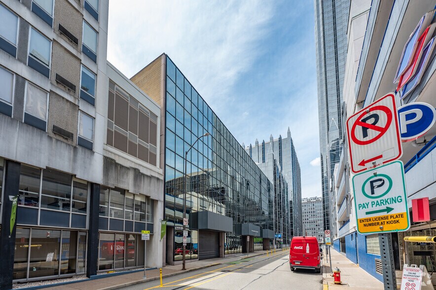 Primary Photo Of 230 Third Ave, Pittsburgh Office For Sale