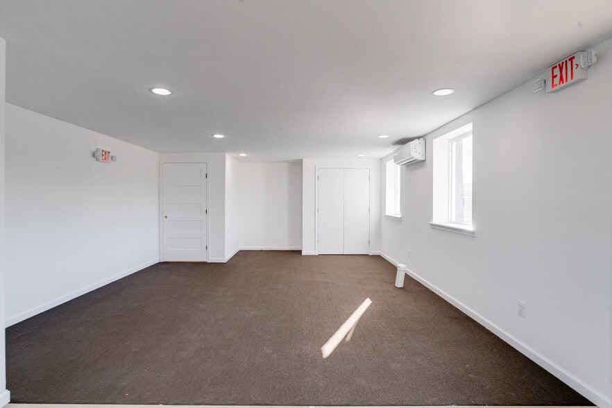 More Photos Of 900-912 Baltic Ave, Baltimore Warehouse For Sale
