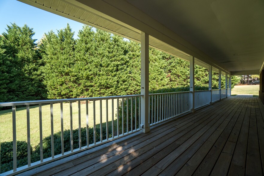 More Photos Of 2442 New Dorset Cir, Powhatan Office For Lease