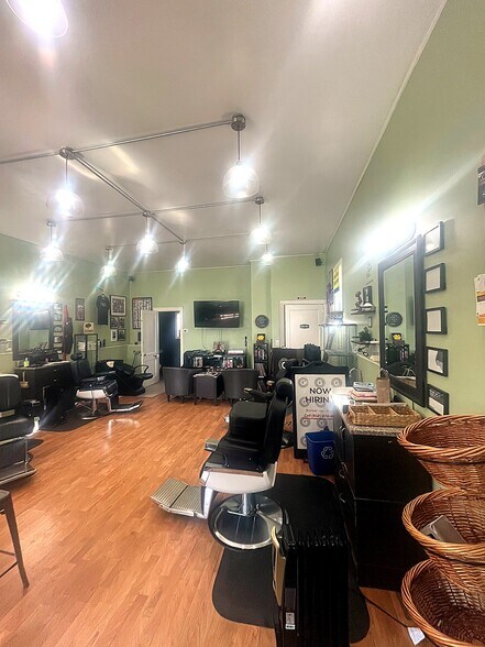 More Photos Of 1828-1832 E 35th St, Minneapolis Storefront For Lease