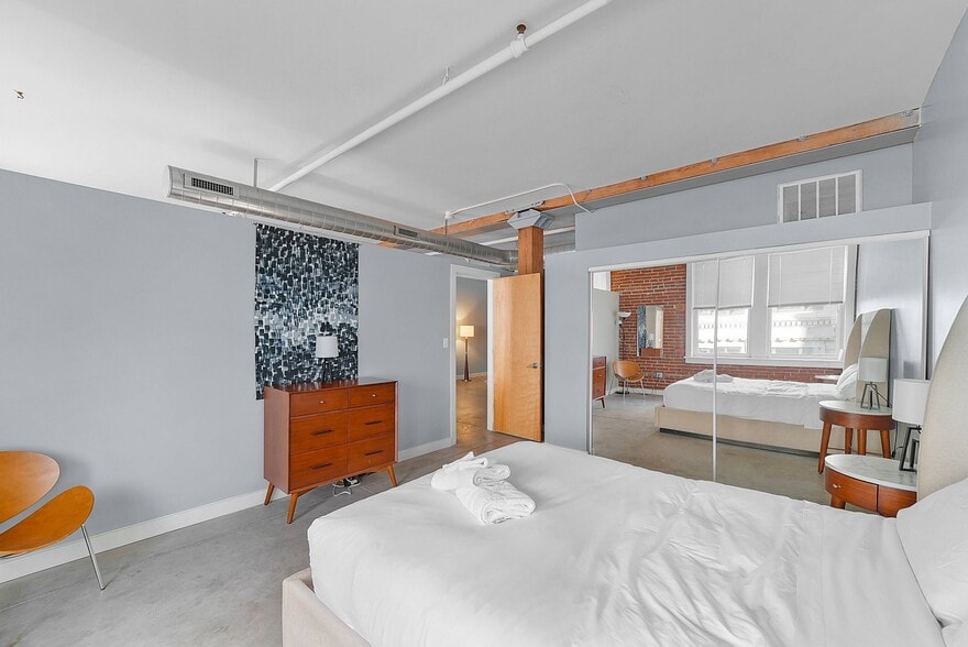 More Photos Of , Saint Louis Multifamily For Sale