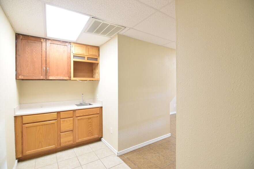 More Photos Of 1506 Paseo Del Plata, Temple Office Residential For Lease