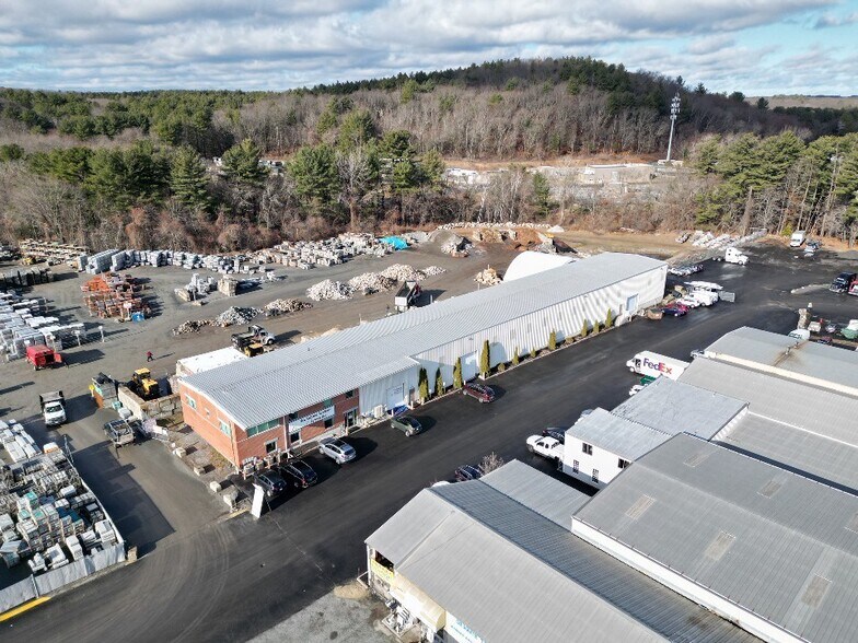 More Photos Of 896 Boston Post Rd, Marlborough Unknown For Lease