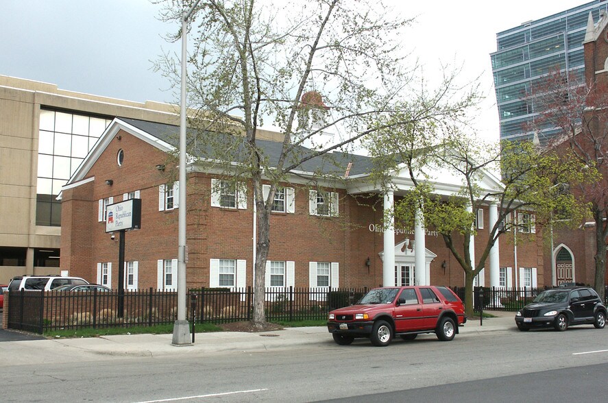 More Photos Of 211 S 5th St, Columbus Office For Sale