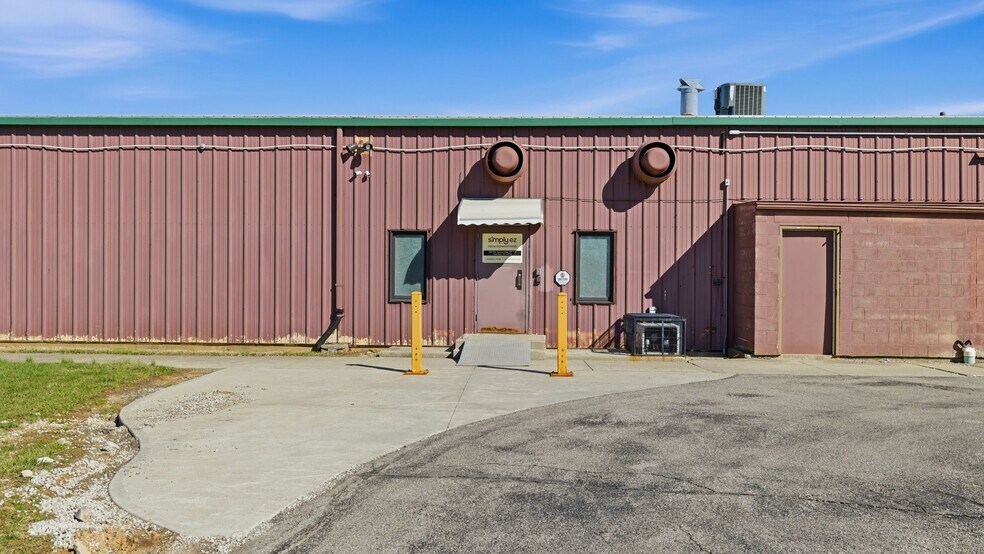 More Photos Of , Mansfield Office For Sale