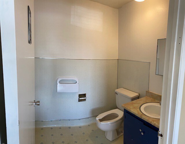 More Photos Of 510 Escondido Blvd, Escondido Office For Lease