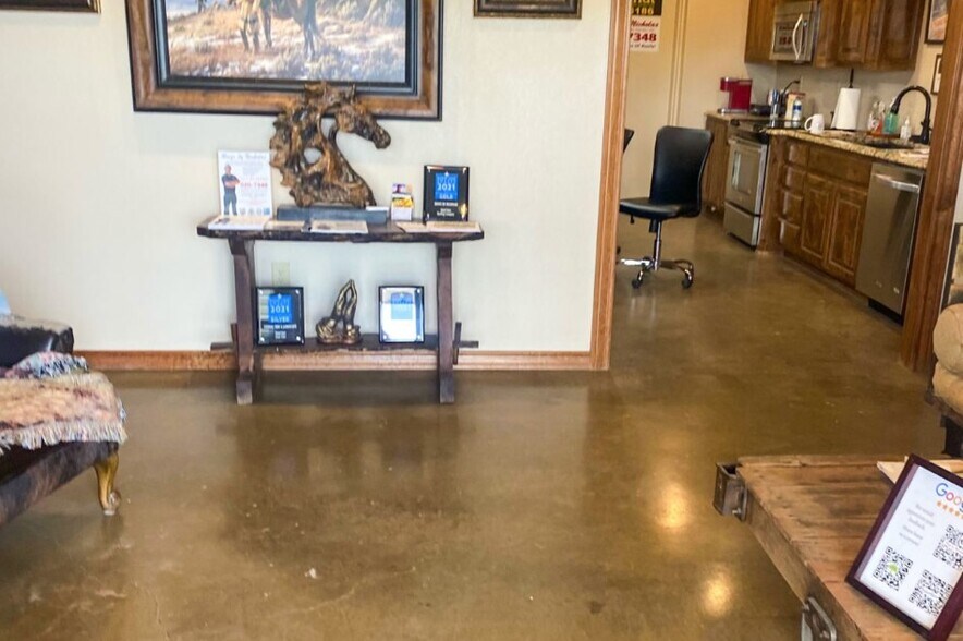 More Photos Of 10104-10204 Farm to Market 307, Midland Warehouse For Sale