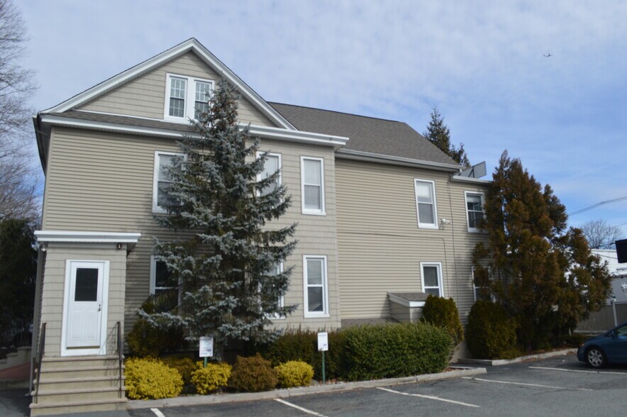 More Photos Of 6-14 Elm St, Oakland Storefront Retail Office For Lease