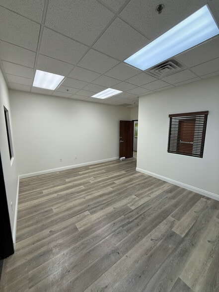 More Photos Of 6628 Sky Pointe Dr, Las Vegas Office For Lease