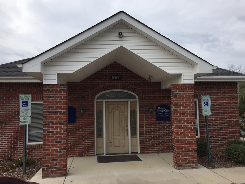 More Photos Of 1001 N Main St, Troy Medical For Sale