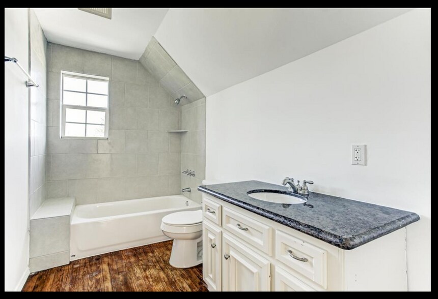 More Photos Of 2602 Isabella St, Houston Apartments For Sale