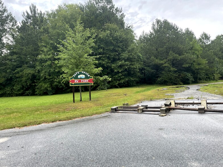 More Photos Of 114 Trailer Park Dr, Macon-Bibb Manufactured Housing Mobile Home Park For Sale