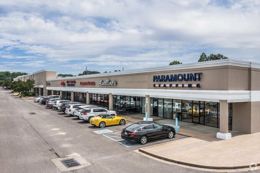 More Photos Of 945-975 E Goodman Rd, Southaven Unknown For Lease