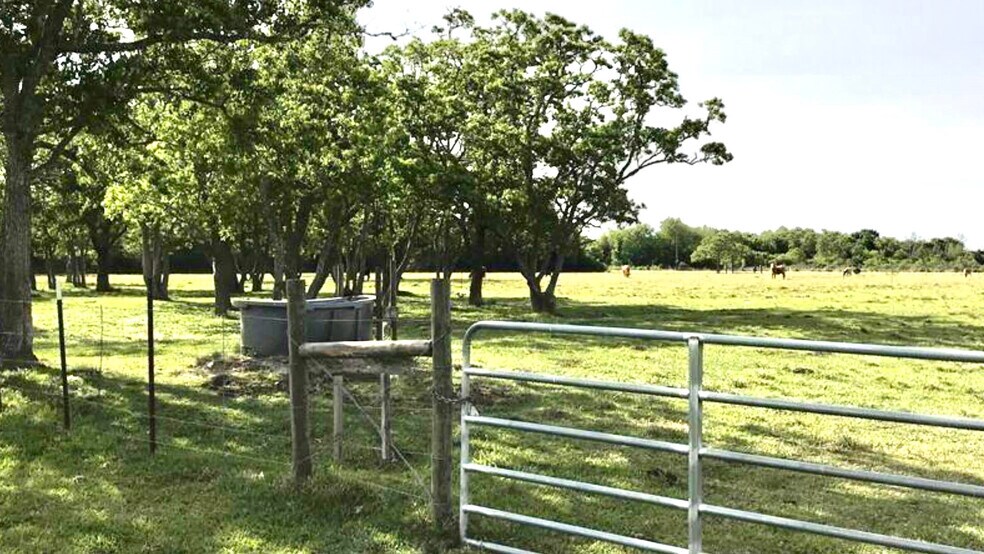 More Photos Of TBD Eagle Rd, Anahuac Land For Sale