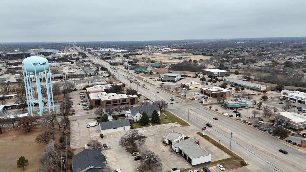 More Photos Of 1856 Precinct Line Rd, Hurst Unknown For Lease