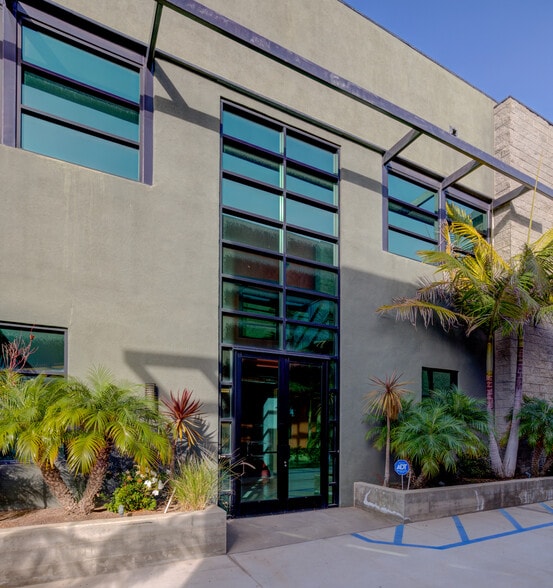 More Photos Of 130 Lomita St, El Segundo Research And Development For Lease