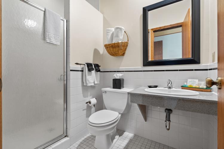 More Photos Of 215 Broadway St, Cottonwood Falls Hotel For Sale