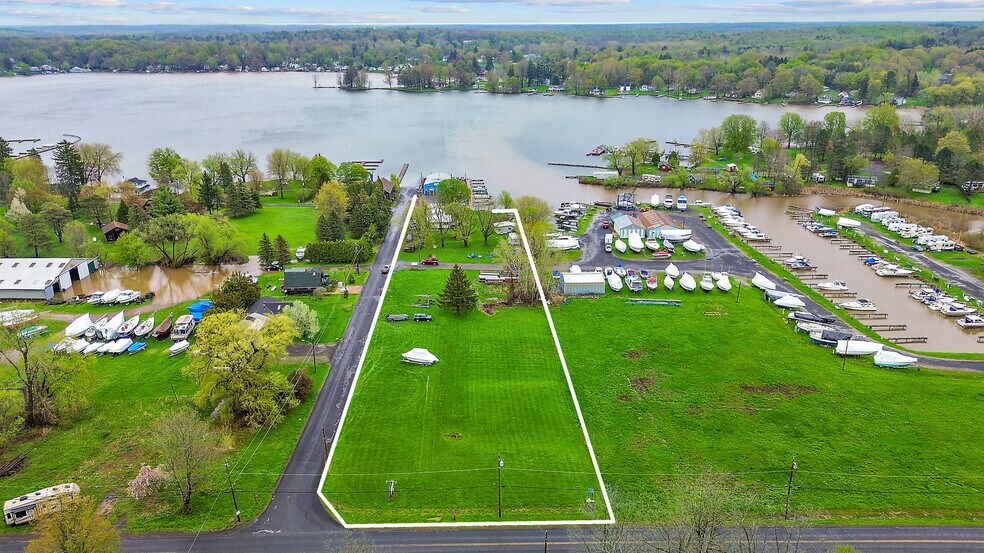 More Photos Of 356 King St, Fair Haven Marina For Sale
