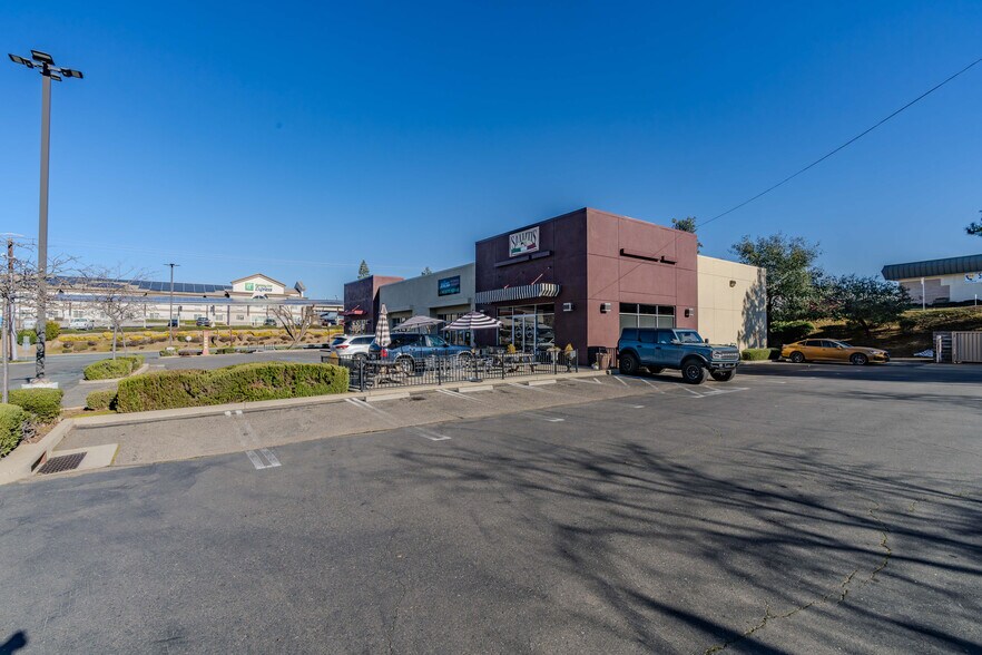 More Photos Of 711 S State Highway 49, Jackson Freestanding For Sale