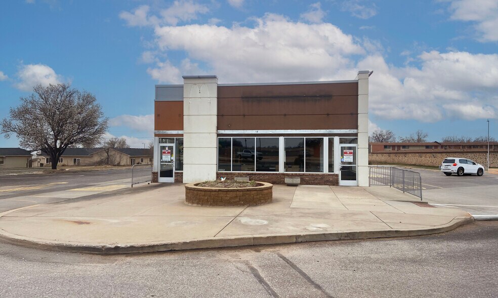 Primary Photo Of 1123 E US Highway 54, Kingman Fast Food For Lease