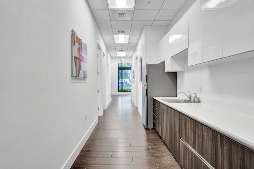 More Photos Of 301 Altara Ave, Coral Gables Apartments For Sale