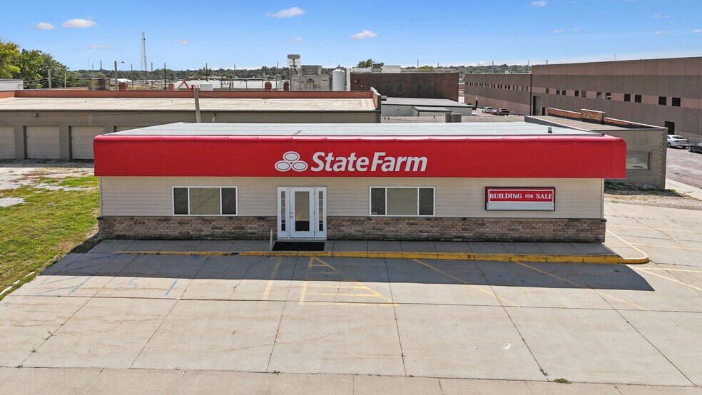 More Photos Of 101 E Linn St, Marshalltown Office For Sale