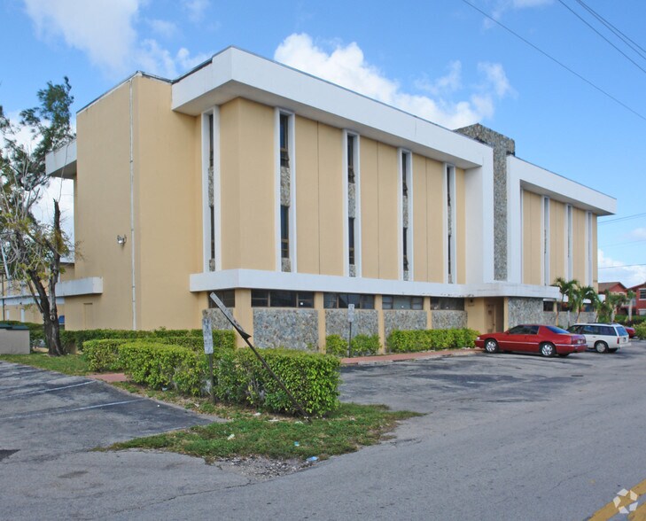 More Photos Of 4101 N Andrews Ave, Fort Lauderdale Medical For Sale