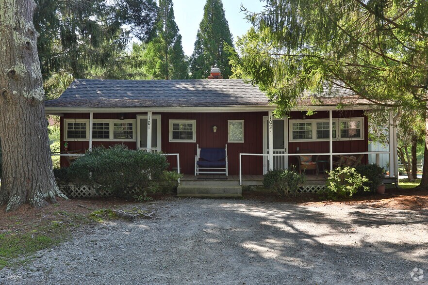 More Photos Of 86 Lily Pad Ln, Flat Rock Hotel For Sale