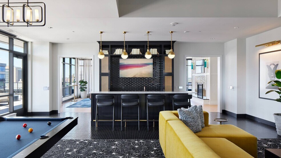 More Photos Of 615 S 8th St, Minneapolis Apartments For Lease