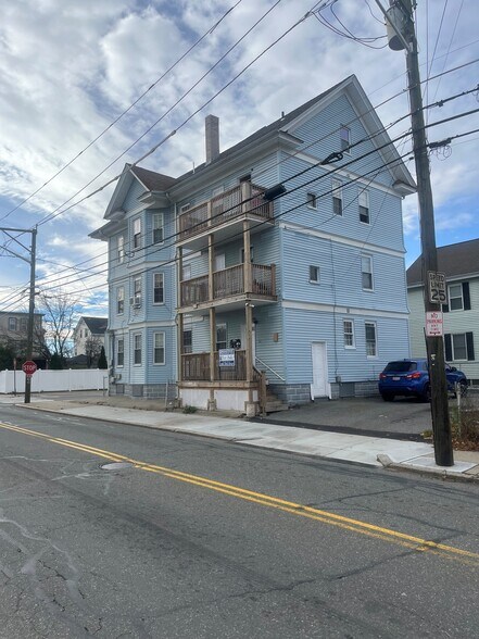 More Photos Of 41 Yale Ave, Providence Apartments For Sale
