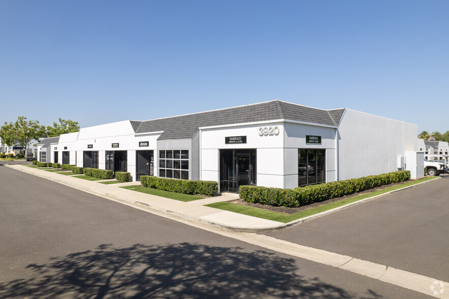 Primary Photo Of 3940 Prospect Ave, Yorba Linda Light Manufacturing For Lease