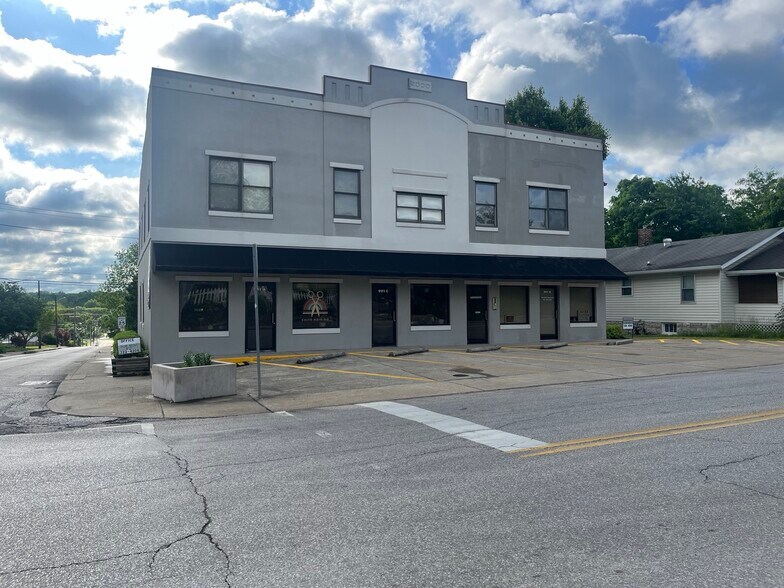 More Photos Of 901 S Rogers St, Bloomington Office For Lease