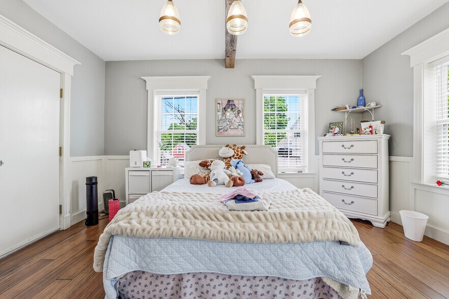 More Photos Of 1 Old Manchester Rd, Raymond Multifamily For Sale