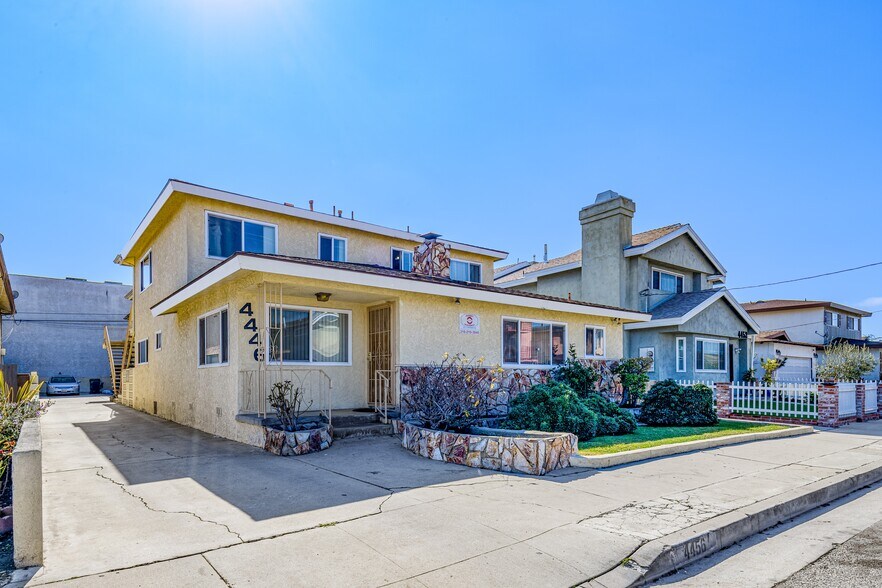 More Photos Of 4446 W 142nd St, Hawthorne Apartments For Sale