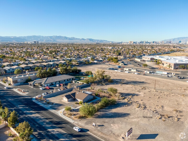 More Photos Of 1620 E Serene Ave, Las Vegas Freestanding For Sale