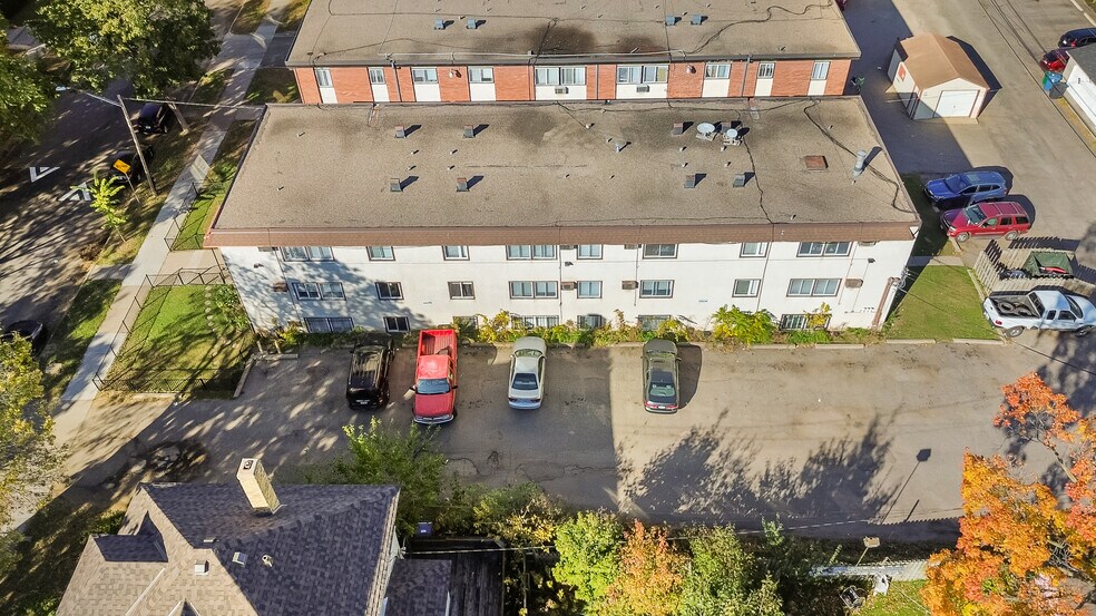 More Photos Of 2637 Pleasant Ave S, Minneapolis Apartments For Sale