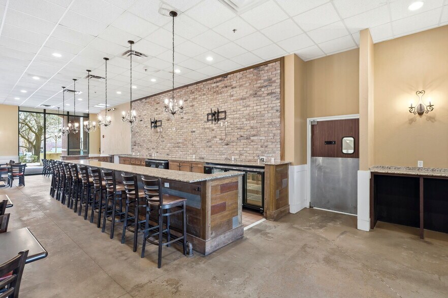 More Photos Of 300 S Duval St, Tallahassee Apartments For Sale