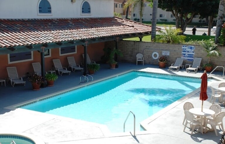 More Photos Of 1001 E Channel Islands Blvd, Oxnard Hotel For Sale
