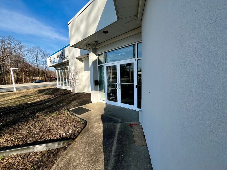 More Photos Of 2435 Rt-38, Cherry Hill Freestanding For Sale