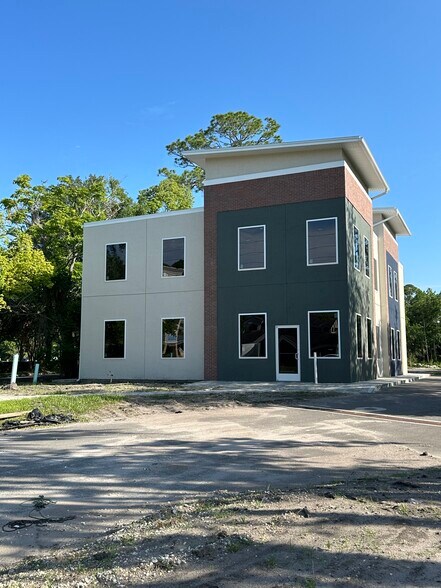 More Photos Of 1419 Kingsley Ave, Orange Park Office For Sale
