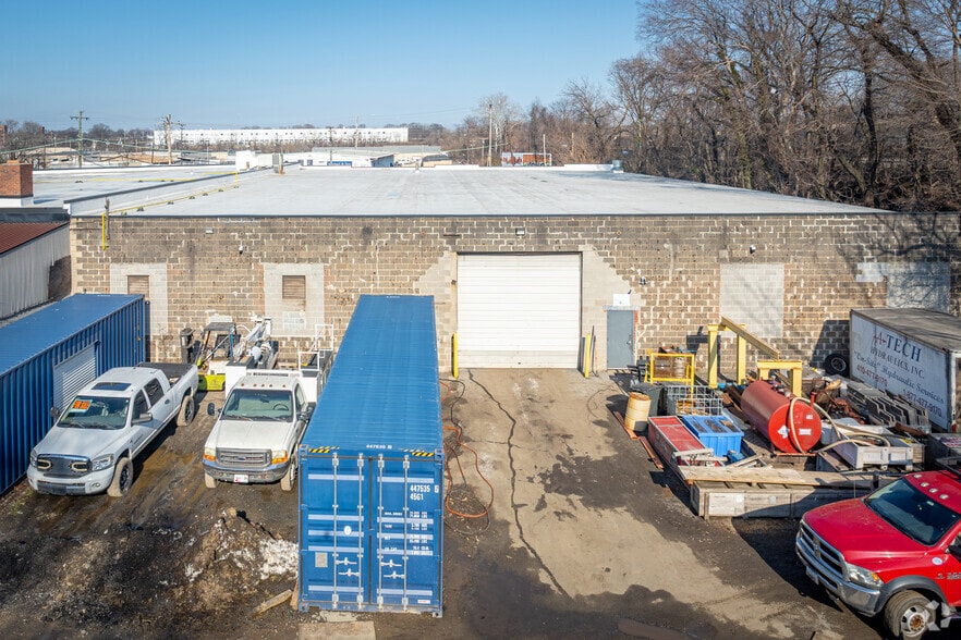 More Photos Of 6401-6403 Erdman Ave, Baltimore Warehouse For Sale